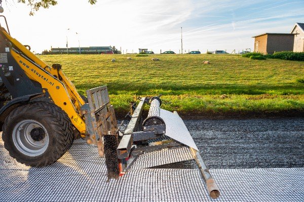 Polygrids PT GCL fiberglass geocomposite, Axion Advance Materials